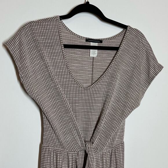 Tan And White V-Neck Lightweight Jumpsuit Sz M - Picture 3 of 8